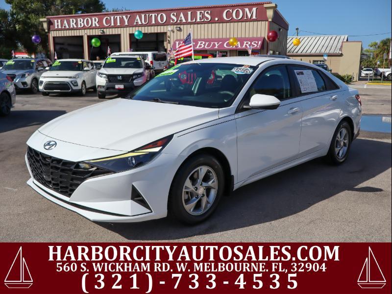 2022 Hyundai Elantra SE IVT