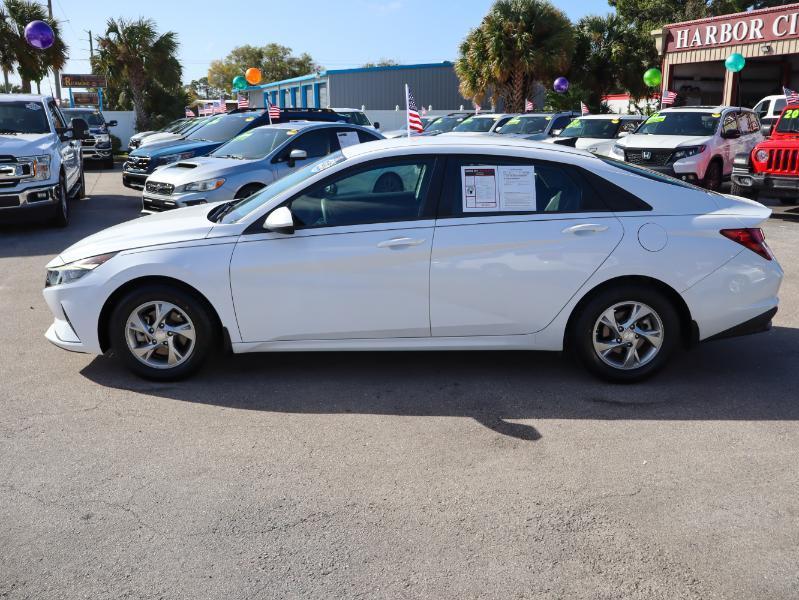 Hyundai Elantra SE IVT 2022