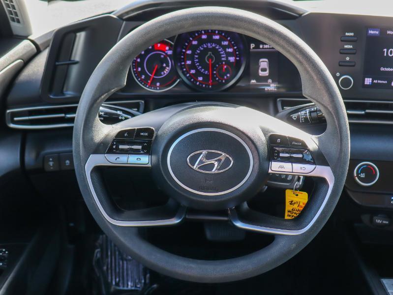 Hyundai Elantra SE IVT 2022