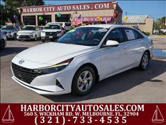2022 Hyundai Elantra 