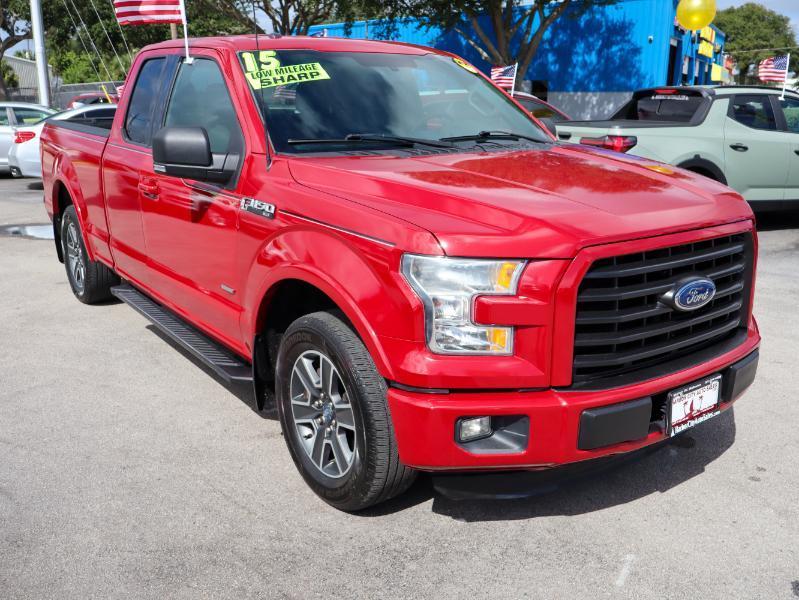 Ford F-150 2WD SuperCab 145" XLT 2015