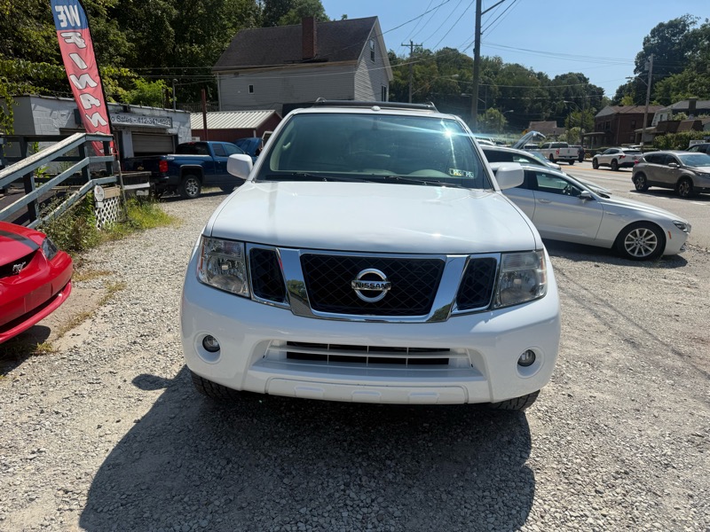 Nissan Pathfinder LE 4WD 2012 Nissan Pathfinder LE 4WD 2012