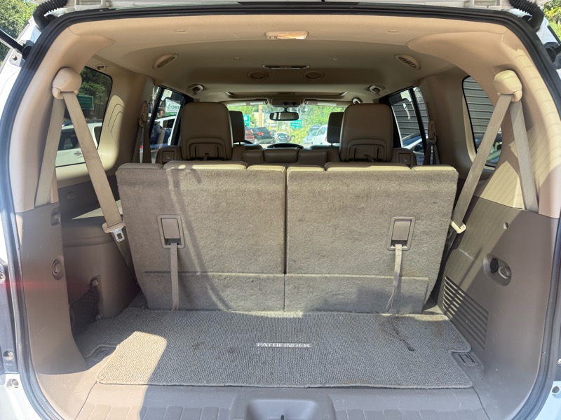 Nissan Pathfinder LE 4WD 2012 Nissan Pathfinder LE 4WD 2012