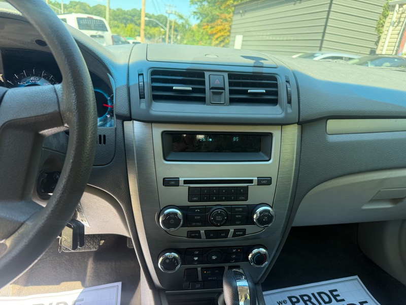 Ford Fusion S 2012 Ford Fusion S 2012