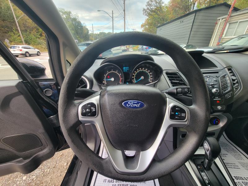 Ford Fiesta SE Sedan 2017 Ford Fiesta SE Sedan 2017