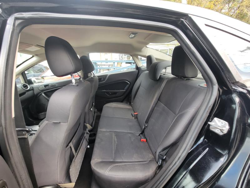 Ford Fiesta SE Sedan 2017 Ford Fiesta SE Sedan 2017