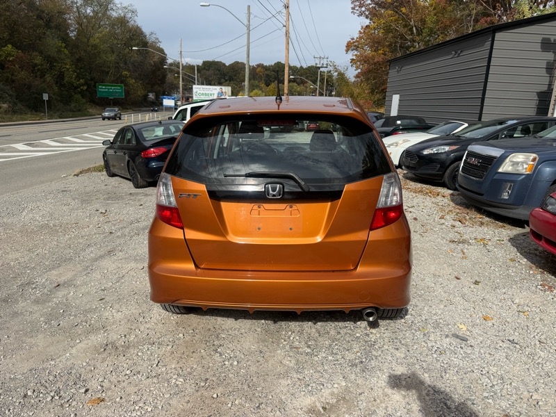 Honda Fit Sport 5-Speed AT 2011 Honda Fit Sport 5-Speed AT 2011