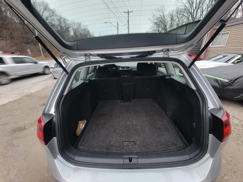 Volkswagen Golf SportWagen TSI S 4Motion 6A 2017