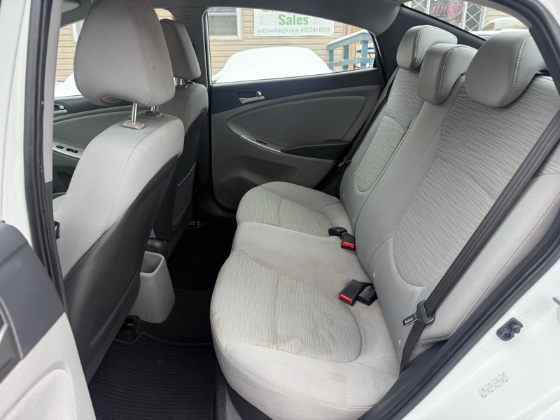 Hyundai Accent GLS 4-Door 6A 2015