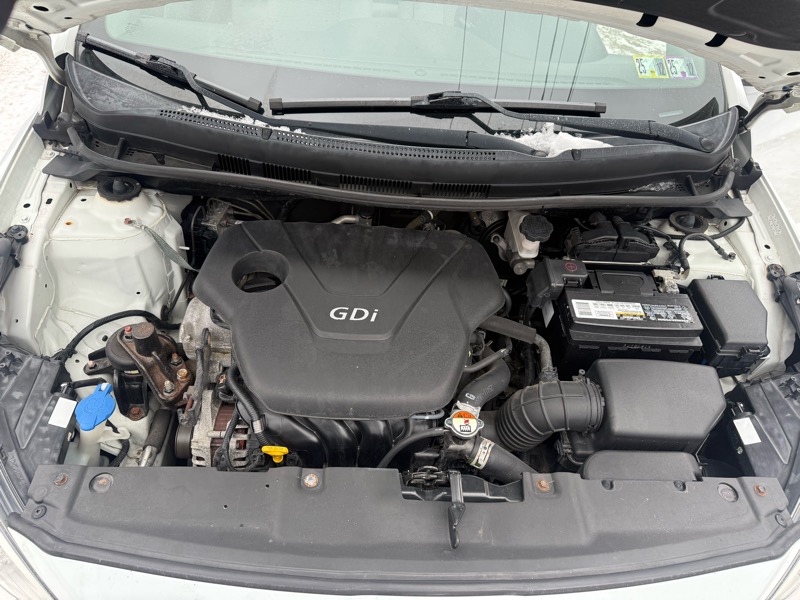 Hyundai Accent GLS 4-Door 6A 2015