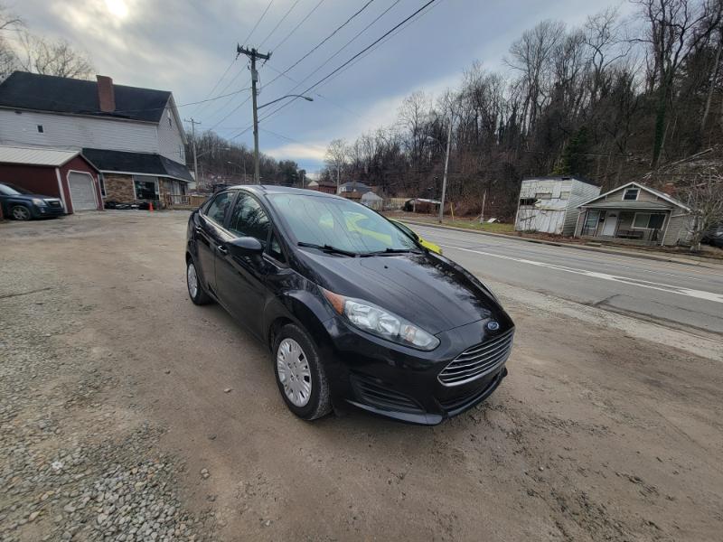 Ford Fiesta S Sedan 2015