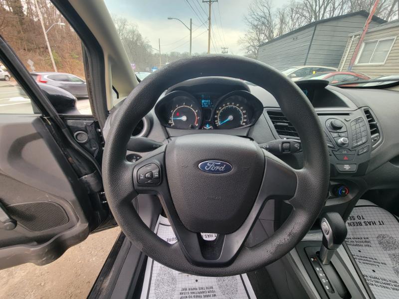 Ford Fiesta S Sedan 2015