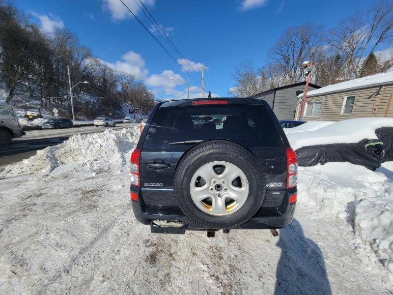 Suzuki Grand Vitara Premium 4WD 2011