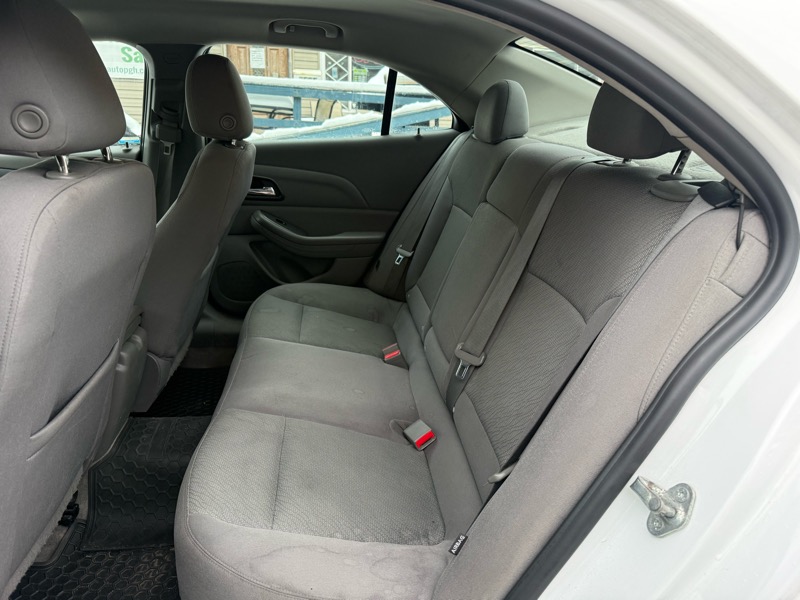 Chevrolet Malibu LS 2013