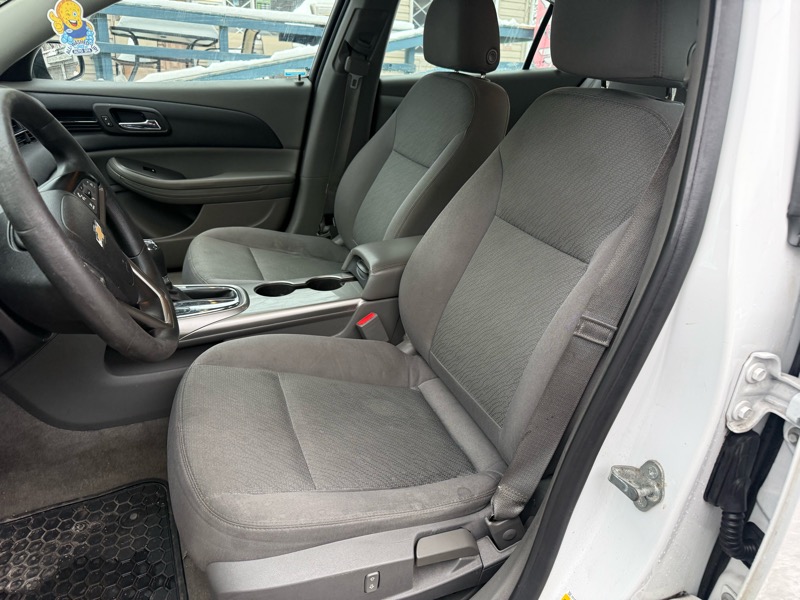 Chevrolet Malibu LS 2013