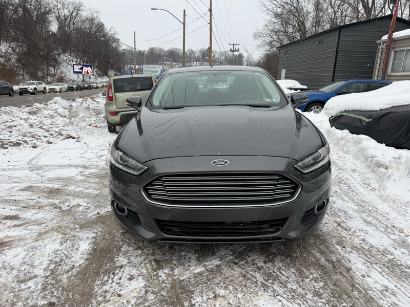 Ford Fusion SE 2016