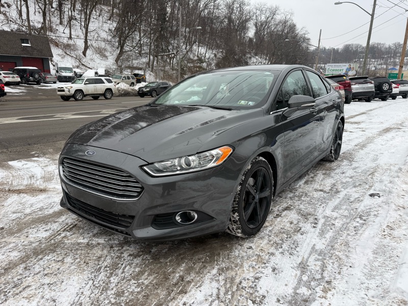 Ford Fusion SE 2016