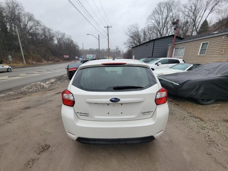 Subaru Impreza 2.0i PZEV CVT 5-Door 2015