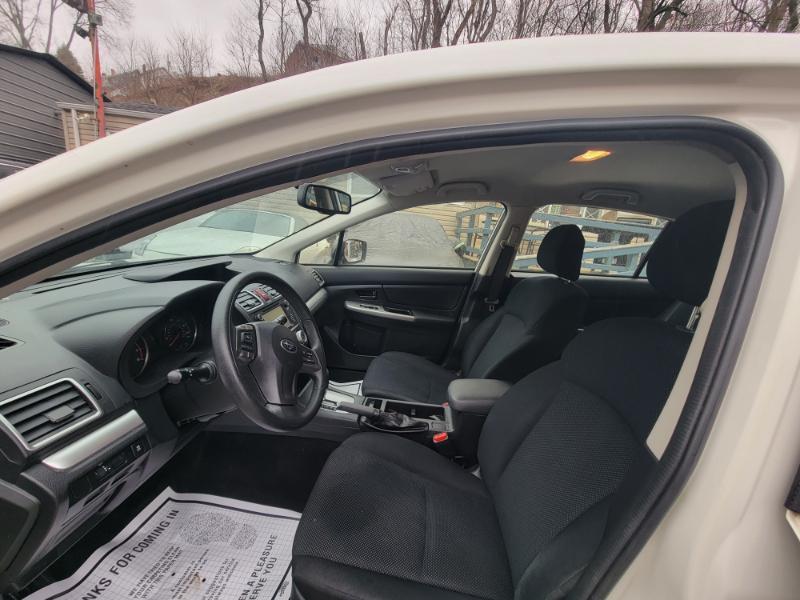 Subaru Impreza 2.0i PZEV CVT 5-Door 2015