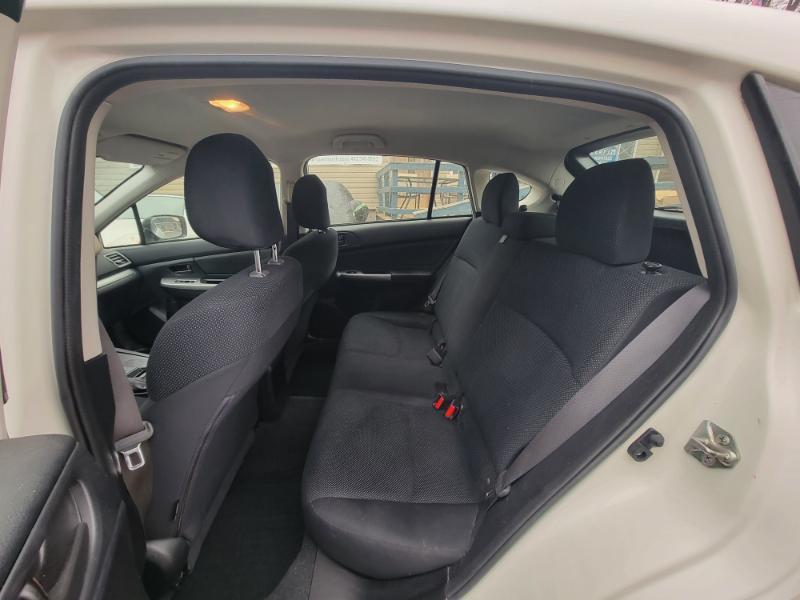 Subaru Impreza 2.0i PZEV CVT 5-Door 2015