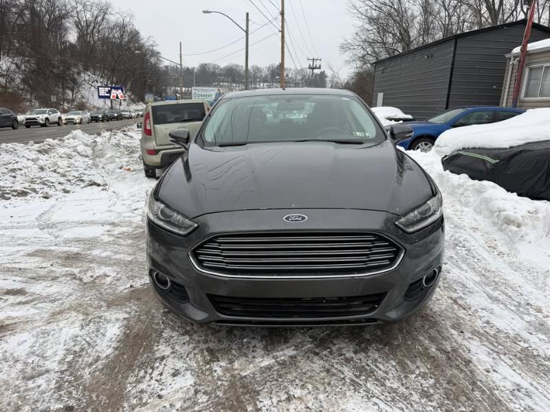 Ford Fusion SE 2016