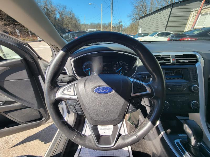 Ford Fusion SE 2014