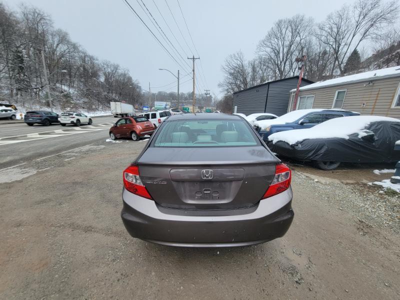 Honda Civic LX Sedan 5-Speed AT 2012