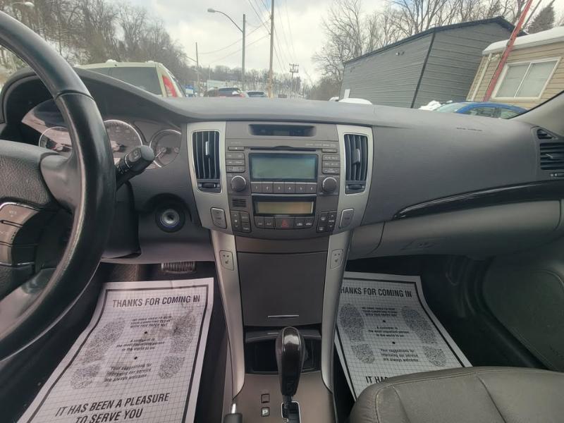 Hyundai Sonata SE 2010