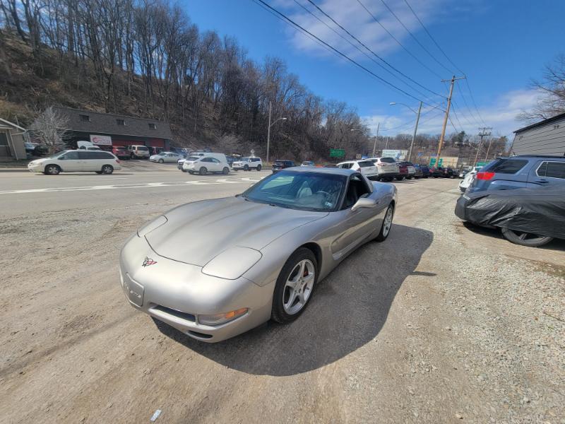 Chevrolet Corvette Coupe 2001