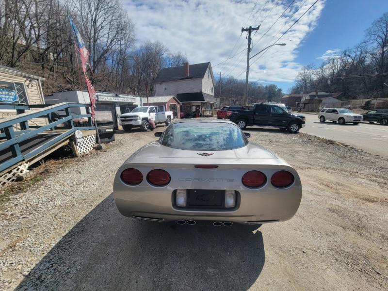 Chevrolet Corvette Coupe 2001