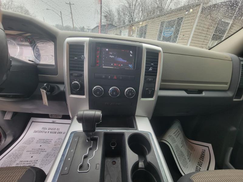 RAM 1500 SLT Crew Cab 4WD 2012