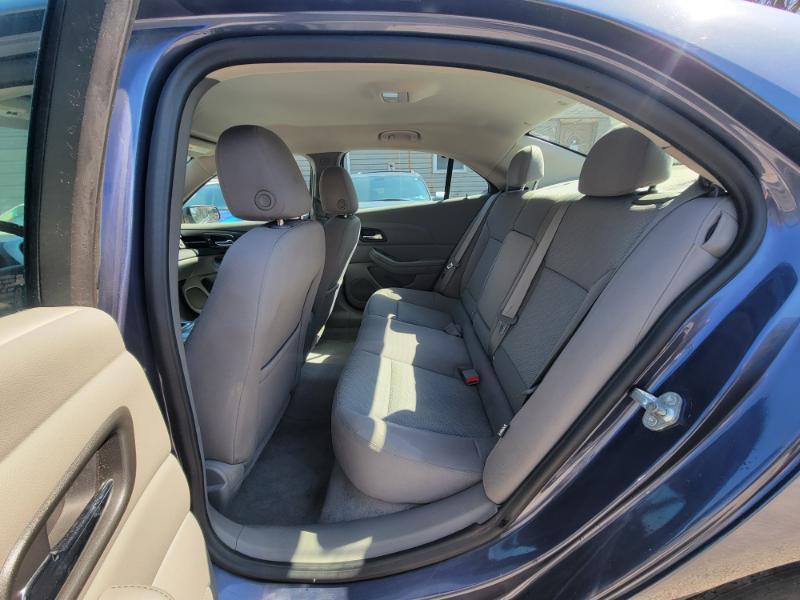 Chevrolet Malibu LS 2013