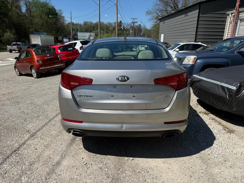 Kia Optima LX MT 2013
