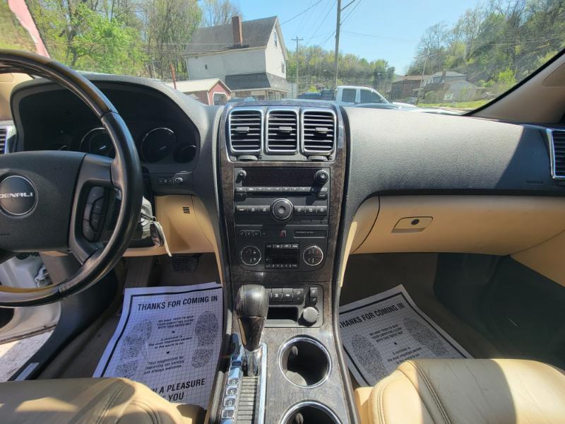 GMC Acadia Denali AWD 2011