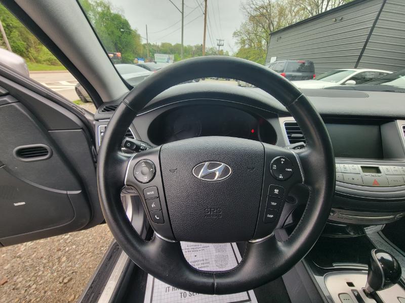Hyundai Genesis 3.8L 2012