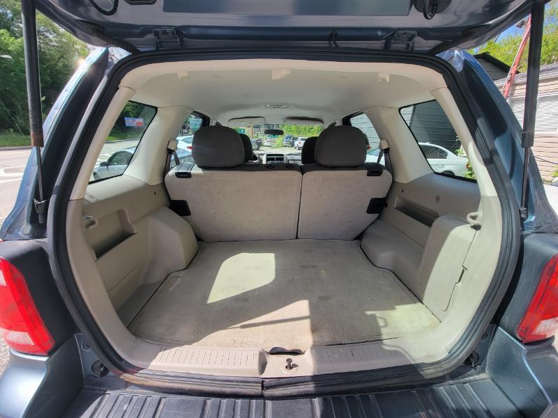 Ford Escape XLS FWD 2010