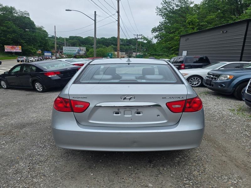 Hyundai Elantra SE 2010
