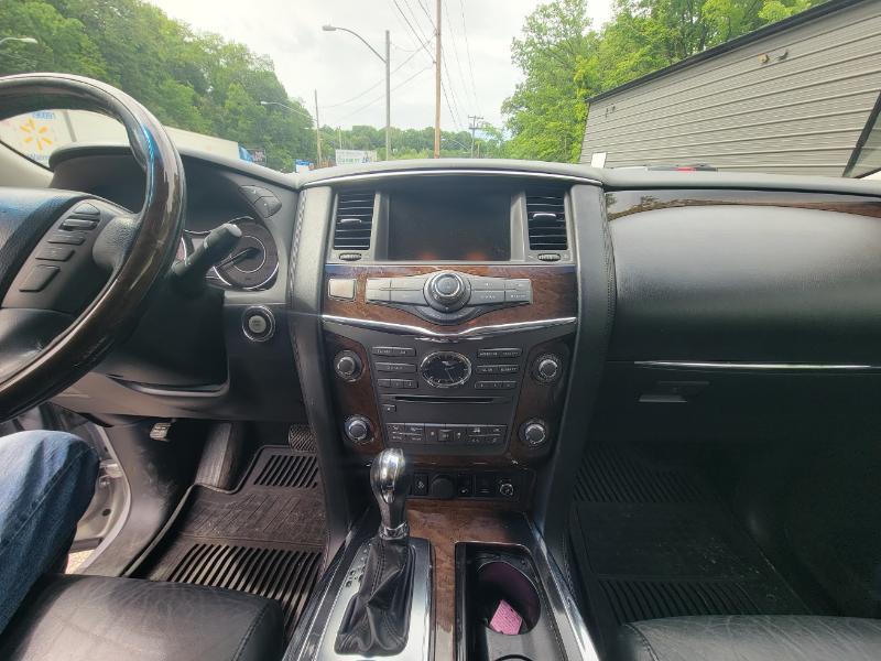 Infiniti QX56 4WD 2013