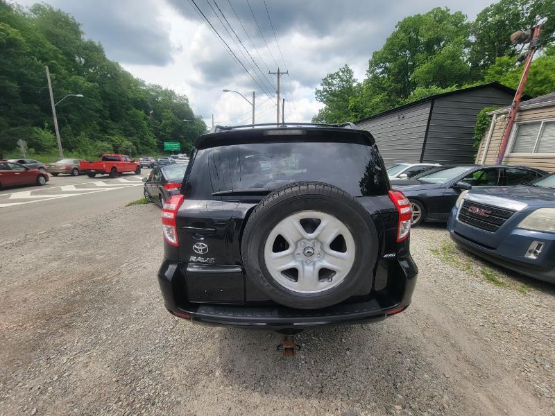 Toyota RAV4 4-Door 4WD 2011