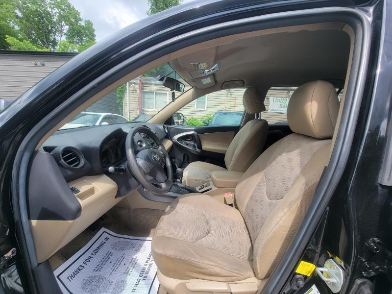 Toyota RAV4 4-Door 4WD 2011