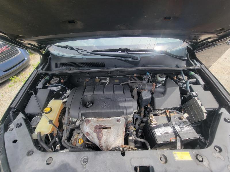 Toyota RAV4 4-Door 4WD 2011