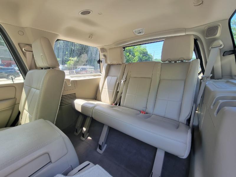 Lincoln Navigator 4WD 2011