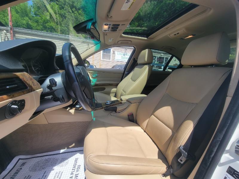 BMW 3-Series 330xi Sedan 2006