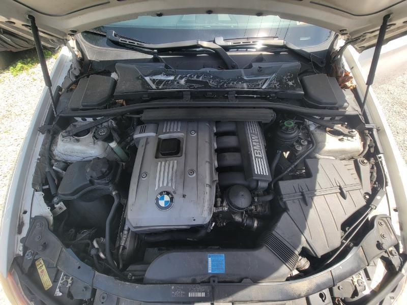 BMW 3-Series 330xi Sedan 2006