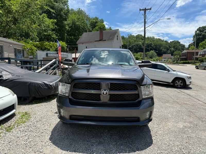 RAM 1500 Tradesman Crew Cab SWB 4WD 2015