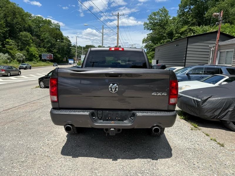 RAM 1500 Tradesman Crew Cab SWB 4WD 2015