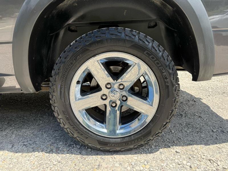 RAM 1500 Tradesman Crew Cab SWB 4WD 2015