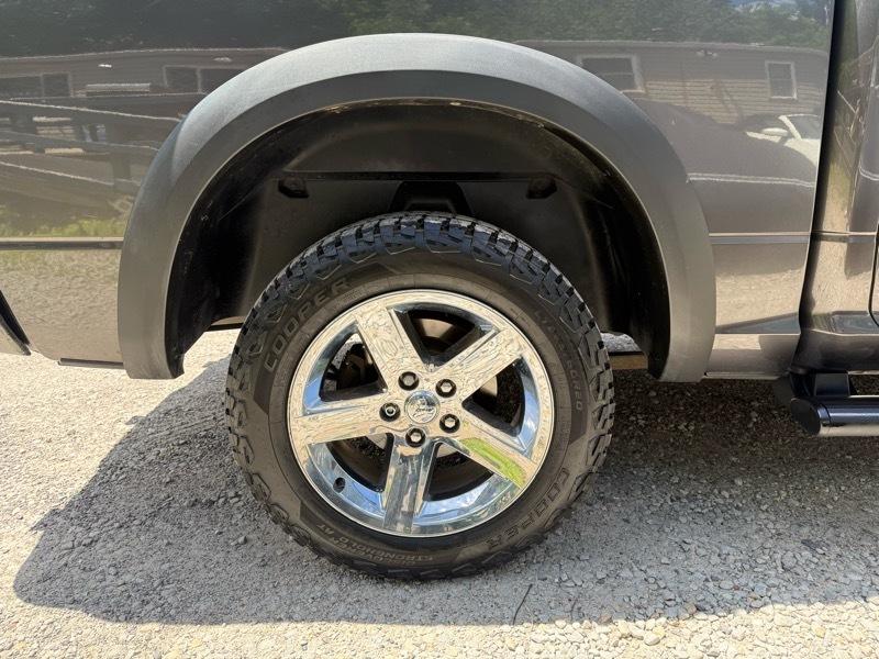 RAM 1500 Tradesman Crew Cab SWB 4WD 2015