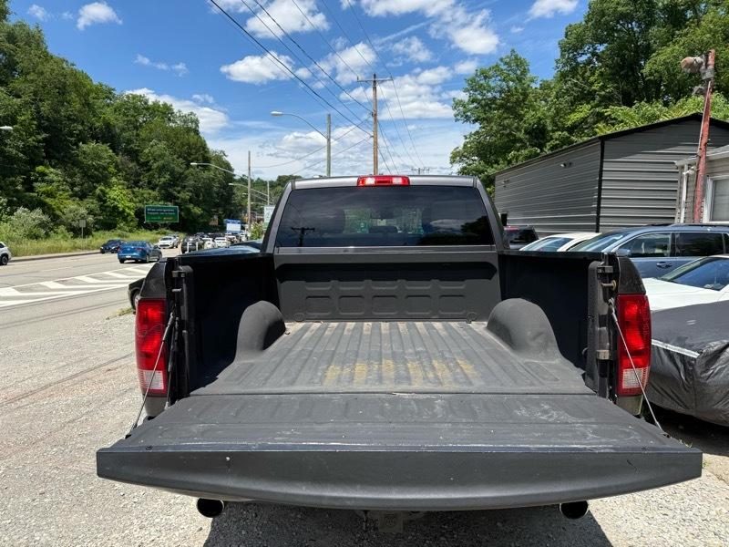 RAM 1500 Tradesman Crew Cab SWB 4WD 2015