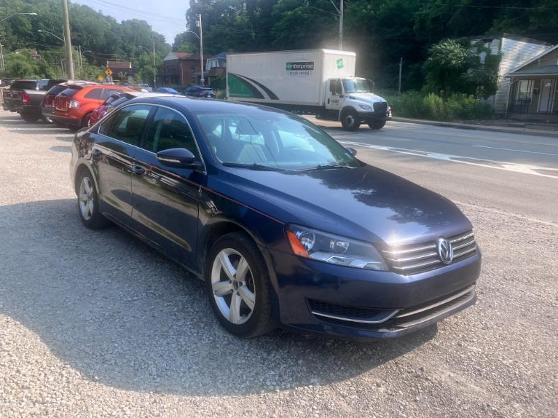 Volkswagen Passat 2.5L SE AT 2013
